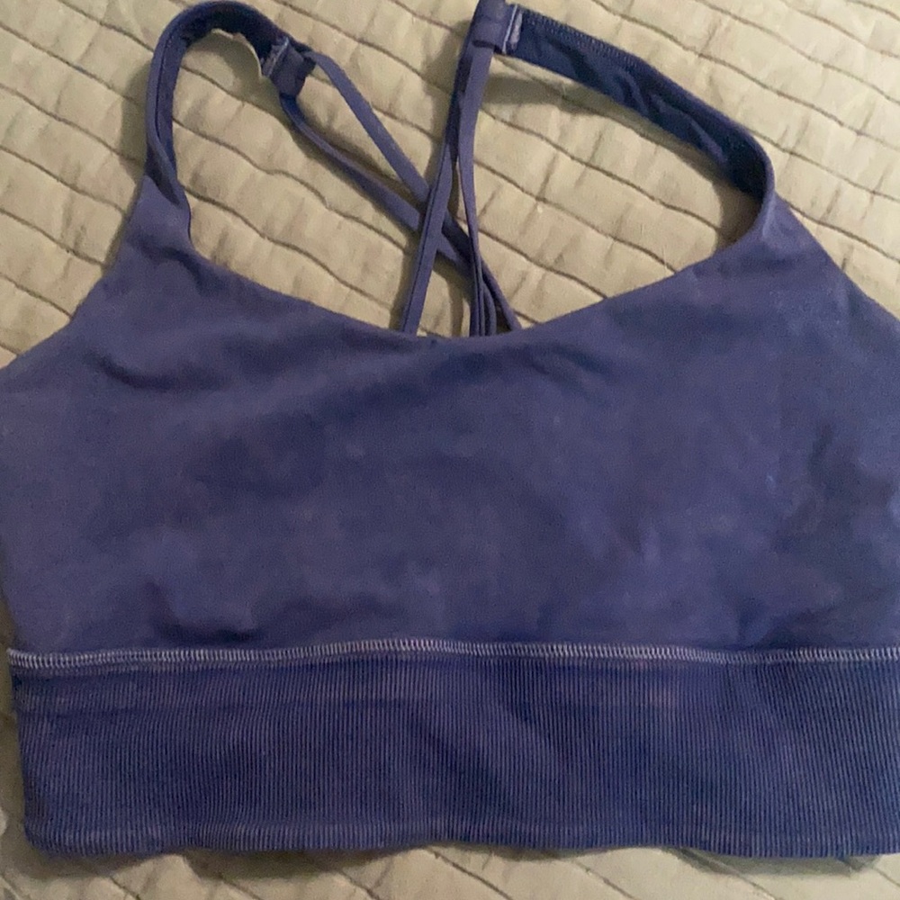 Lululemon sports bra